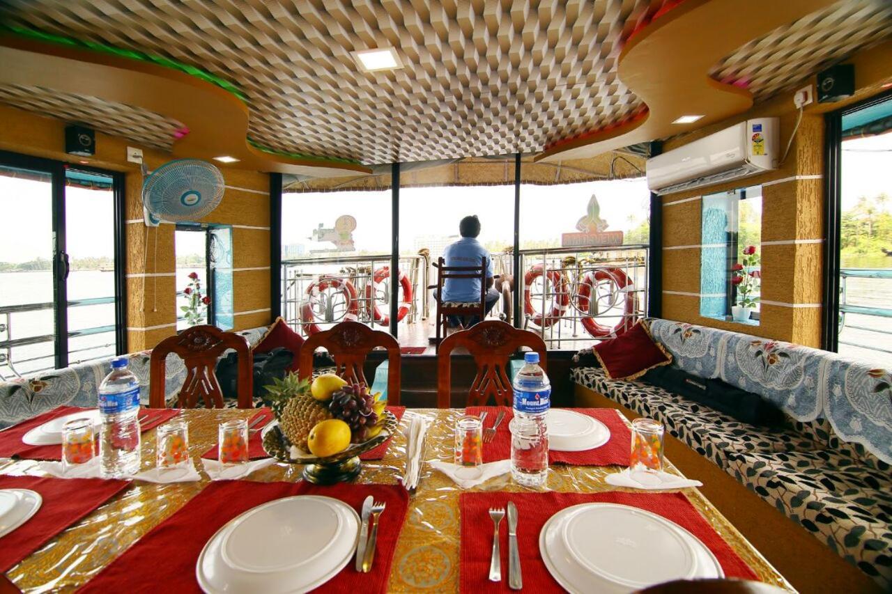 Marari Houseboat Ξενοδοχείο Mararikulam Εξωτερικό φωτογραφία
