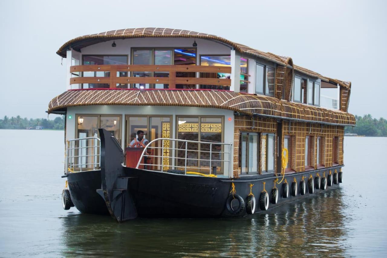 Marari Houseboat Ξενοδοχείο Mararikulam Εξωτερικό φωτογραφία