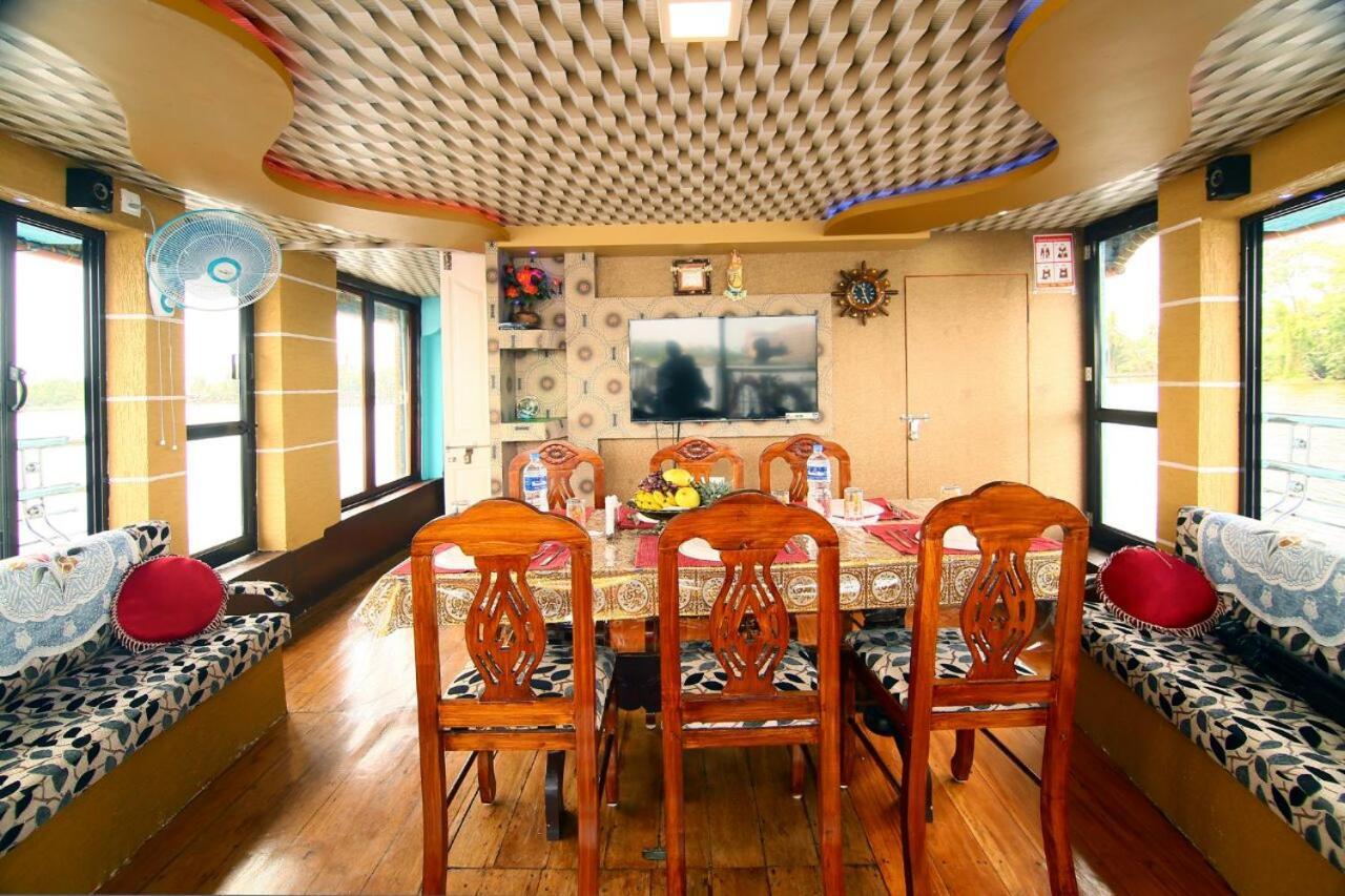 Marari Houseboat Ξενοδοχείο Mararikulam Εξωτερικό φωτογραφία