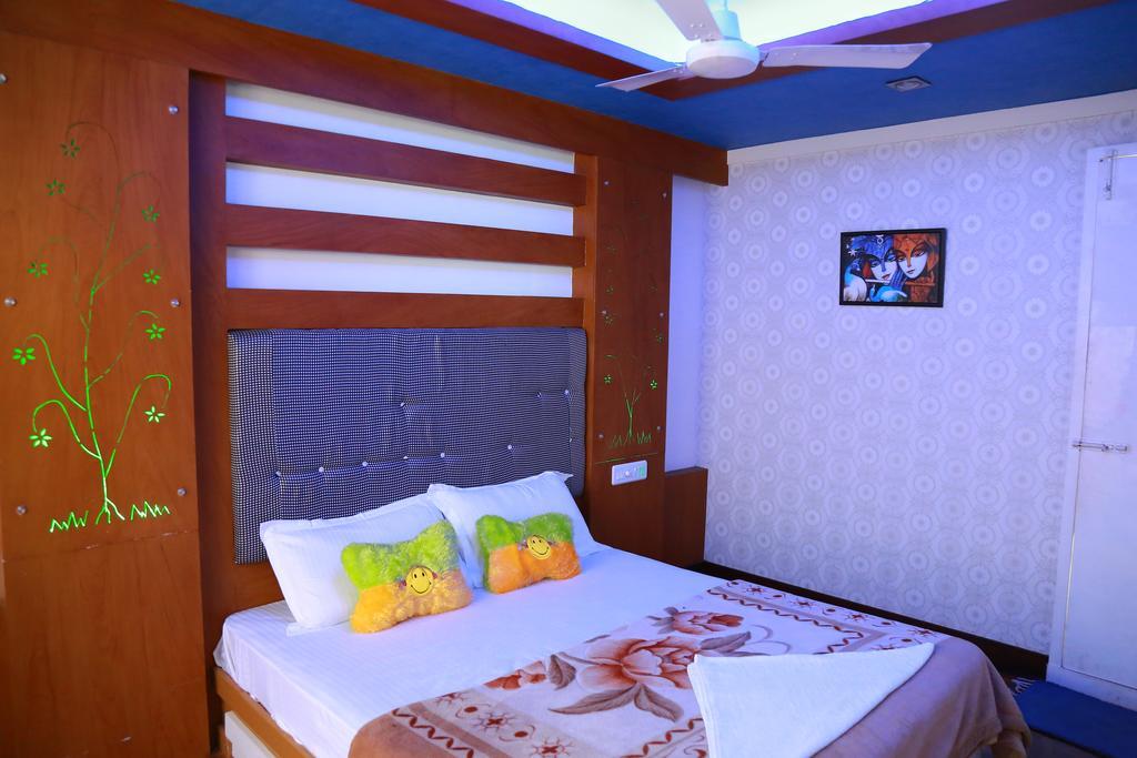 Marari Houseboat Ξενοδοχείο Mararikulam Εξωτερικό φωτογραφία