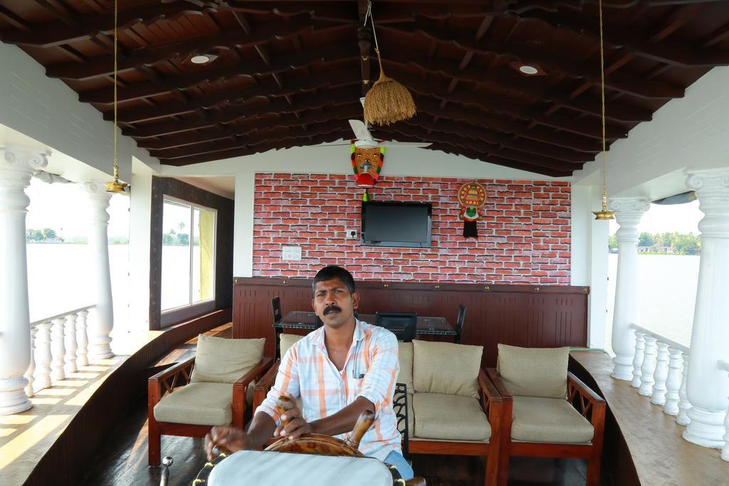 Marari Houseboat Ξενοδοχείο Mararikulam Εξωτερικό φωτογραφία