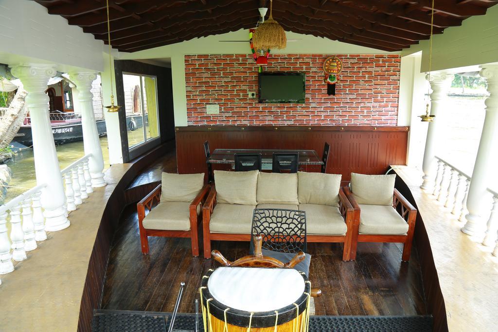 Marari Houseboat Ξενοδοχείο Mararikulam Εξωτερικό φωτογραφία