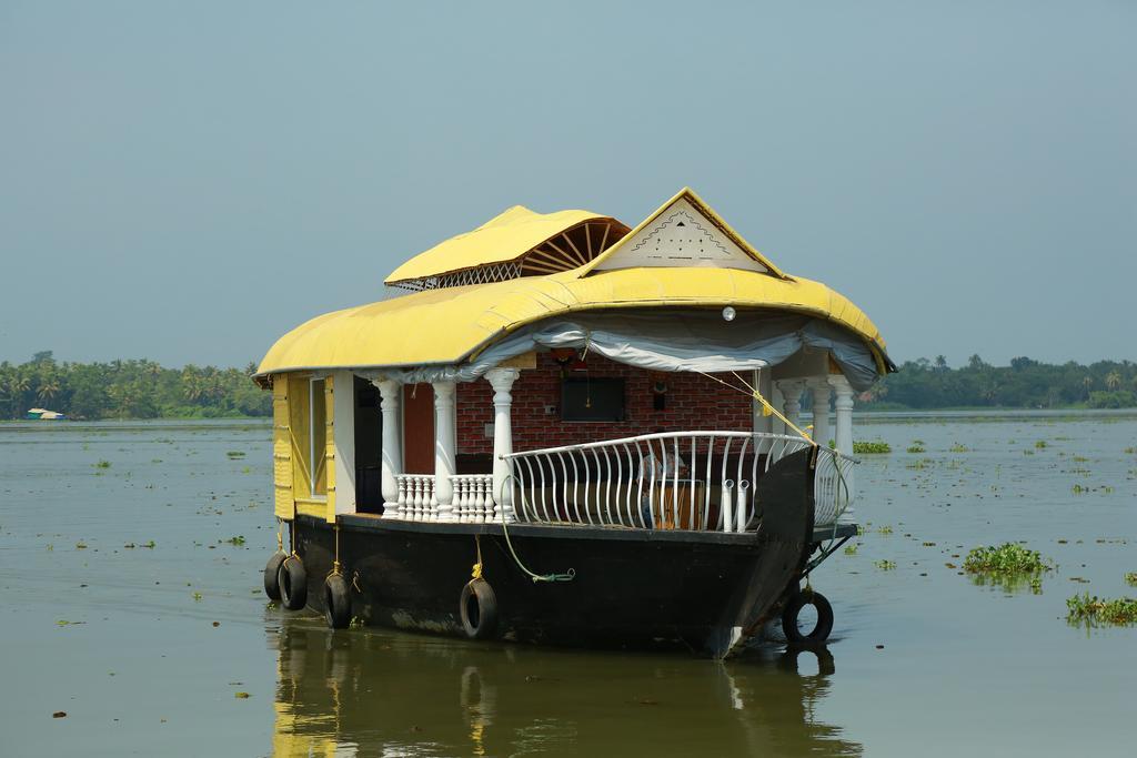 Marari Houseboat Ξενοδοχείο Mararikulam Εξωτερικό φωτογραφία