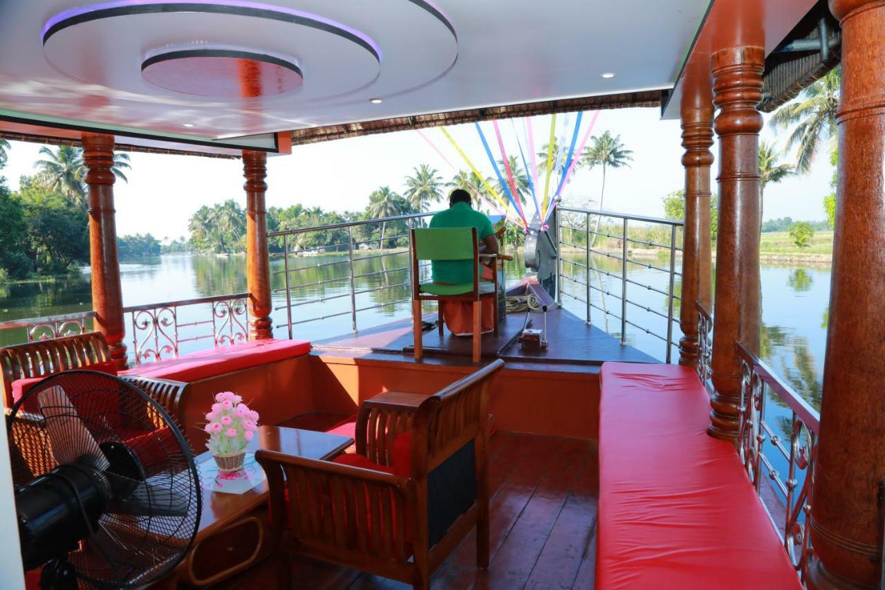 Marari Houseboat Ξενοδοχείο Mararikulam Εξωτερικό φωτογραφία